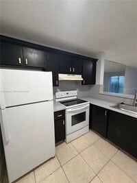 Building Photo - 1170 NW 80th Ave