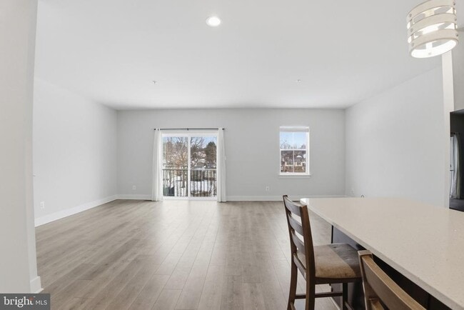 Building Photo - 610 Snapdragon Ct