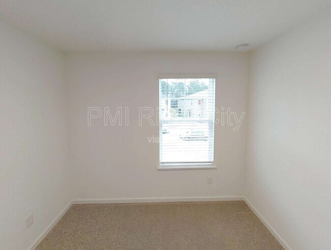 Building Photo - 347 Belfort Ct