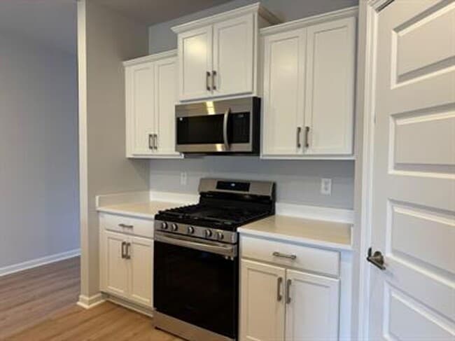 Building Photo - Coming Soon!!