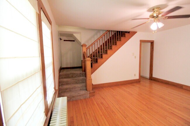 Building Photo - 1121 Shenandoah St