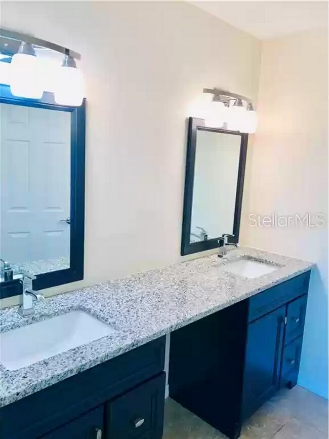 Building Photo - $1,895 ** AVAIL 6/7/25 ** 3 Bed / 2 Bath S...
