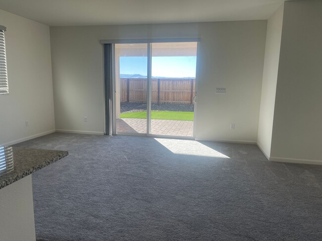 Building Photo - Toll Brothers 5 bedroom home in Stonebrook Spanish Springs