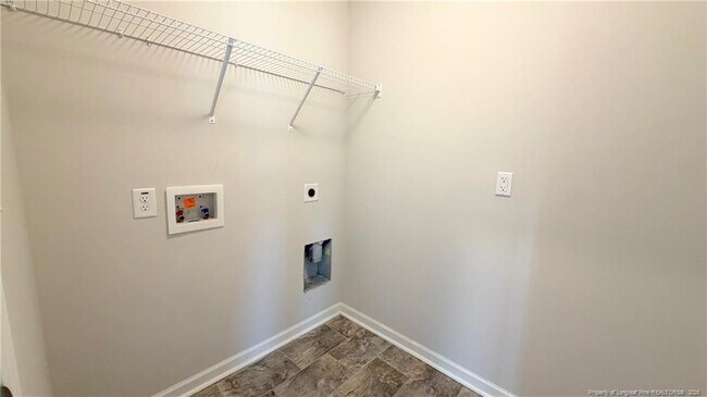 Building Photo - 6003 Lowgrass Rd