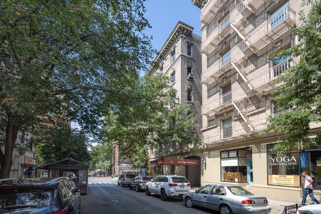 Building Photo - 519 Columbus Ave