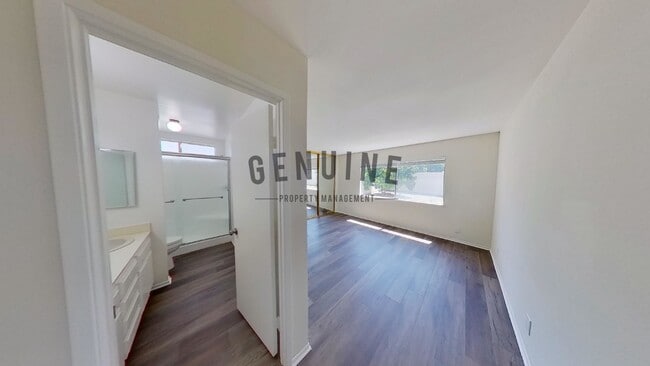 Building Photo - Coming Soon: 3Bd 2Ba Home in Lake Forest