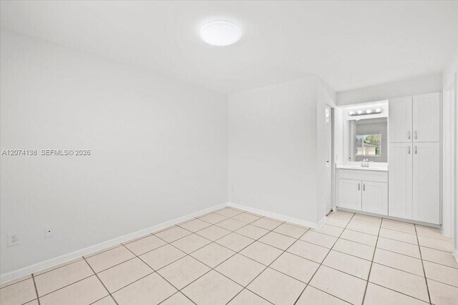 Building Photo - 3610 N 56th Ave
