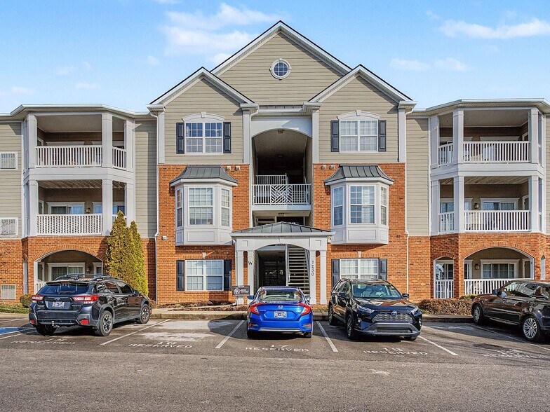 Building Photo - 7230 Althorp Way
