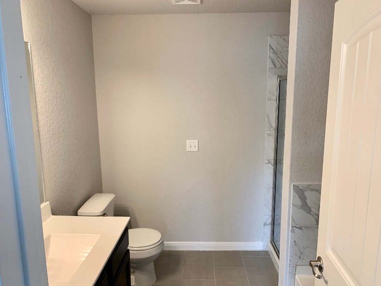 Building Photo - 6727 Hibiscus Falls