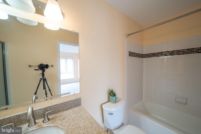 Building Photo - 10168 Turnberry Pl
