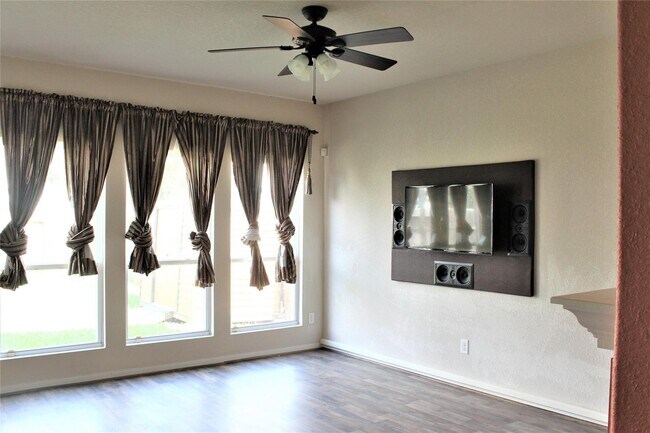 Building Photo - 3006 Teak Forest Trail