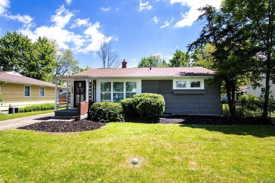 Building Photo - 103 Mapleview Dr