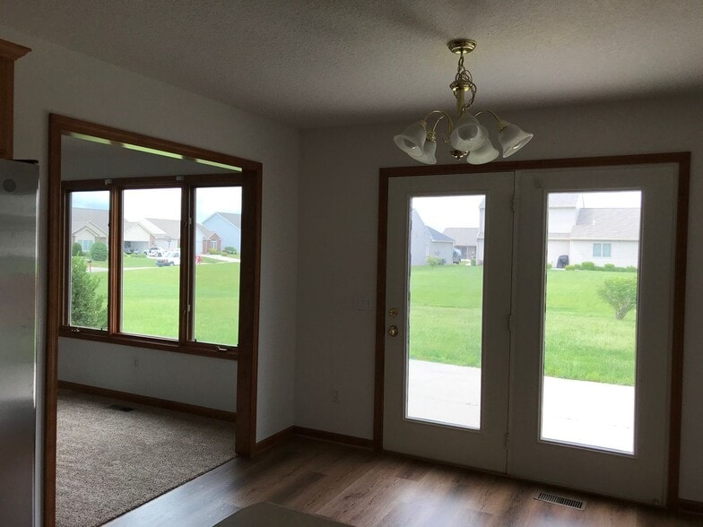 Building Photo - 2726 Bearberry Ct