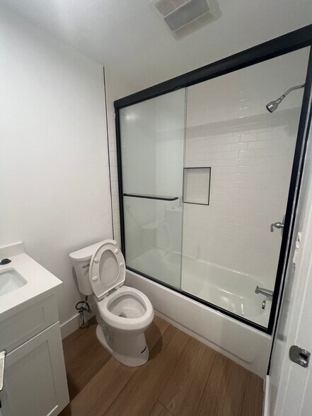 Building Photo - 266 Witmer St