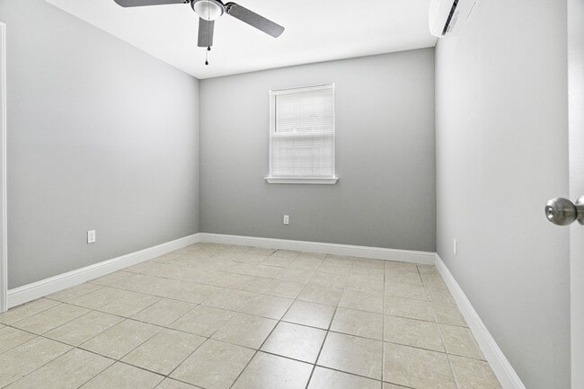 Building Photo - 8006 Trapier Ave