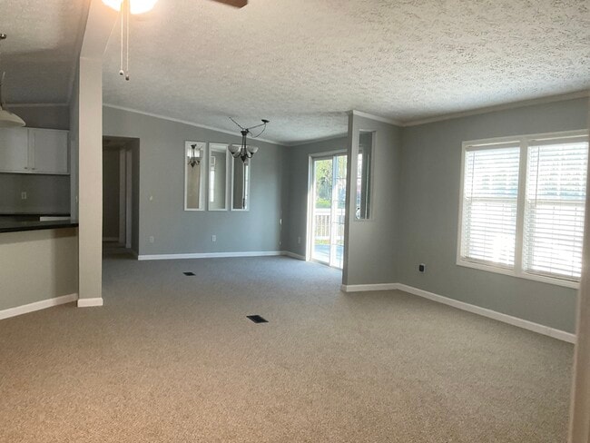 Building Photo - 1110 Fifty Lakes Dr