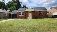 Building Photo - 1833 Westchester Dr