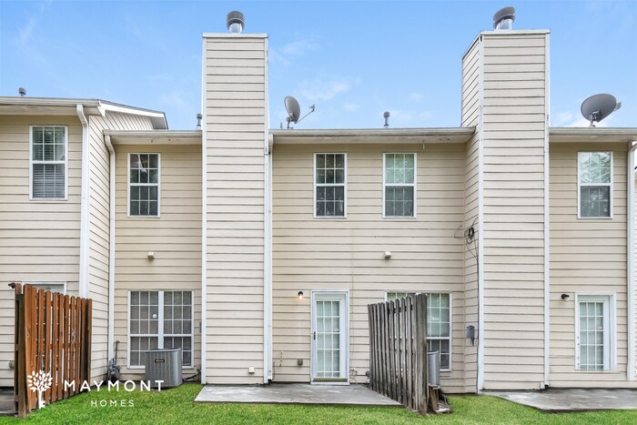 Building Photo - 7079 Biltmore Trce