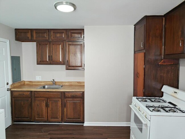 Building Photo - 31335 Elmwood