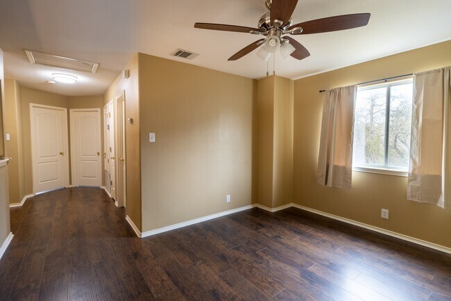 Building Photo - 11543 Wood Hbr