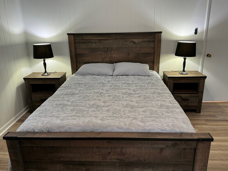 Building Photo - 22730 Holly Way W