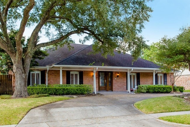 Building Photo - 12007 Cedar Pass Dr