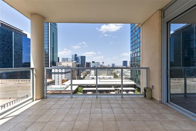 Building Photo - 98 San Jacinto Blvd