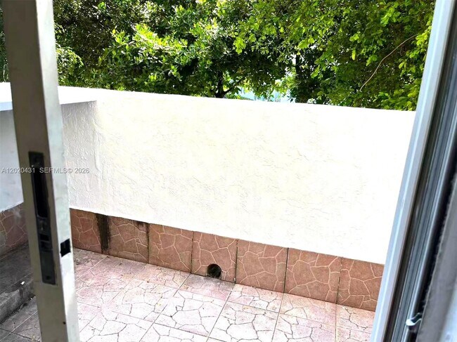 Building Photo - 8260 SW 149th Ct