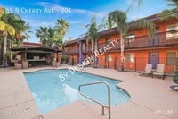 Building Photo - 10th Street Condo 1 Bed 1 Bath - Easy Walk or Quick Bike to University of Arizona