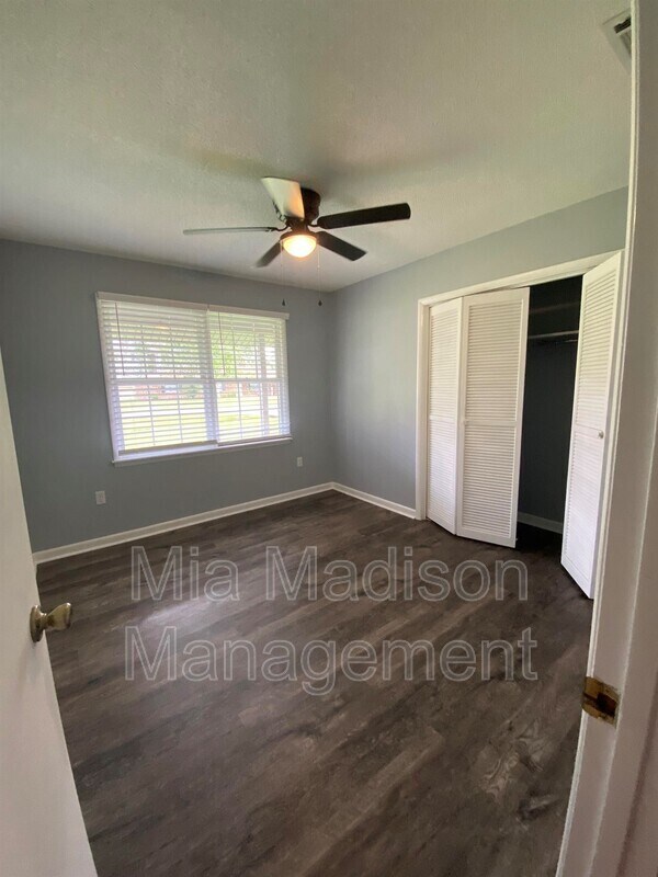 Building Photo - 7 Treadway St