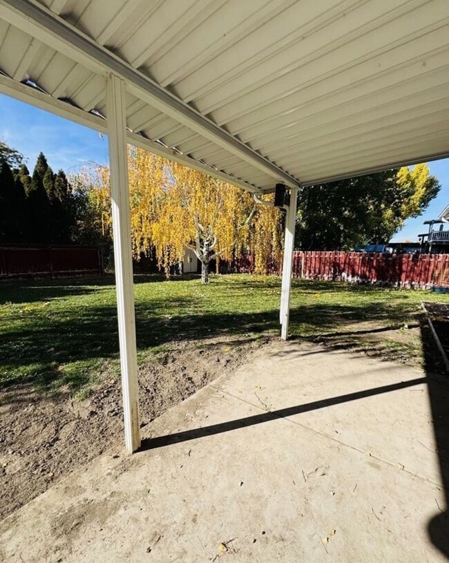 Building Photo - 1535 Conestoga Way