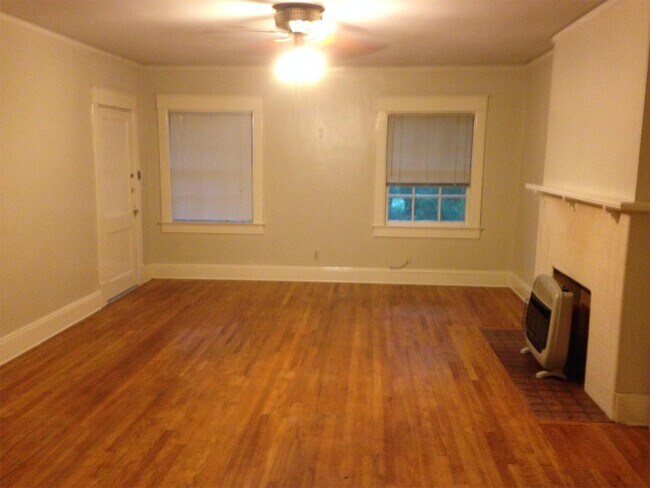 Building Photo - 3315 Southview Ave