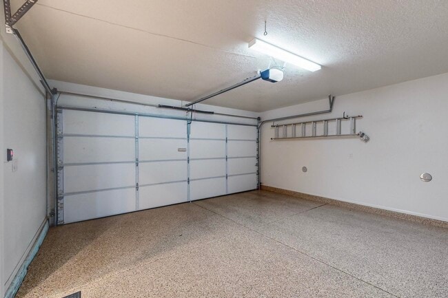 Building Photo - 4204 Vida Verde Ln NE