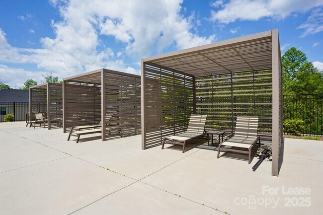 Building Photo - 6295 Ashton Pk Dr