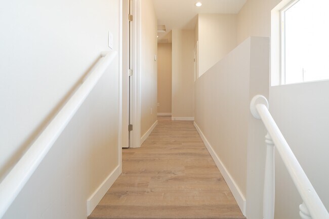 Building Photo - 5041 Art St