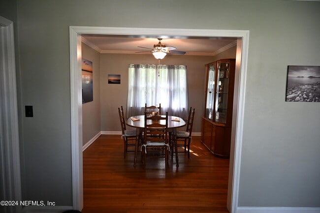 Building Photo - 5054 Pirates Cove Rd