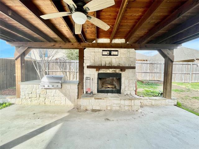 Building Photo - 1005 Lake Woodland Dr