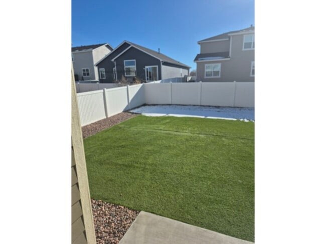 Building Photo - Single Family Home