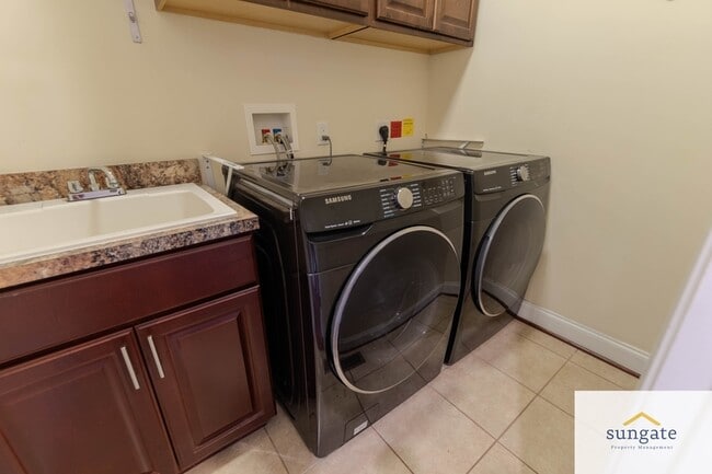 Building Photo - 11227 Terrace Ln