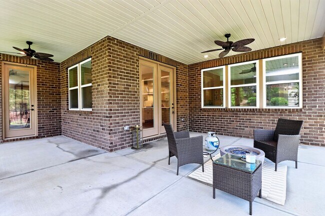 Building Photo - Ranch Home in Mint Hill, NC