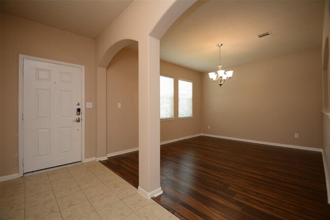 Building Photo - 21711 Tinsley Trails