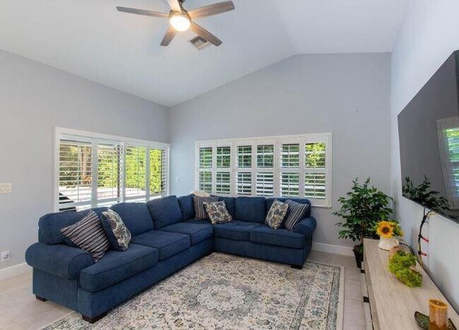 Building Photo - 1349 Brampton Cove