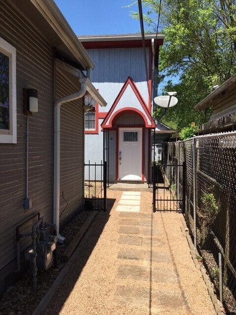 Building Photo - 7235 Avenue C