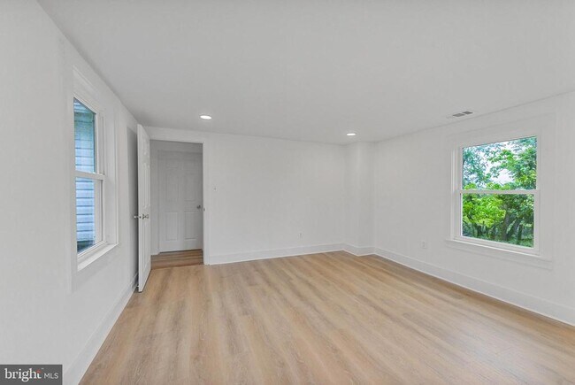 Building Photo - 151 Concert Ln