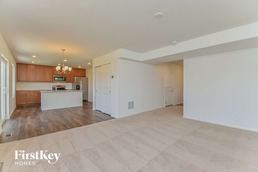 Building Photo - 6943 Akela Ln