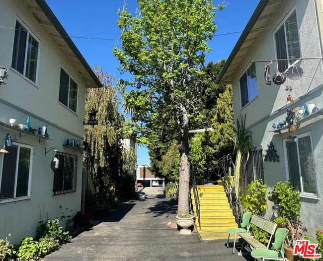 Building Photo - 110 S Rampart Blvd