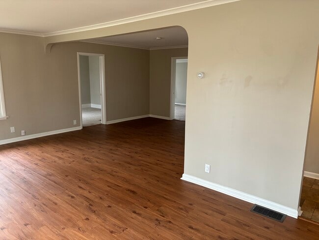 Building Photo - 5004 Macon Hwy