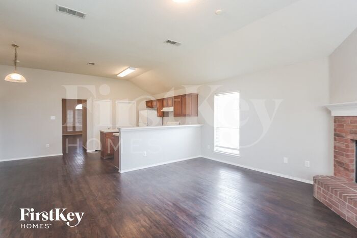 Building Photo - 14012 Caltha Dr