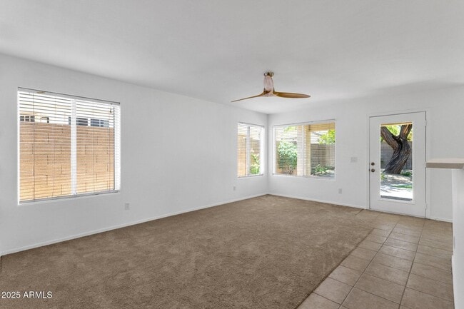 Building Photo - 4245 E Creosote Dr