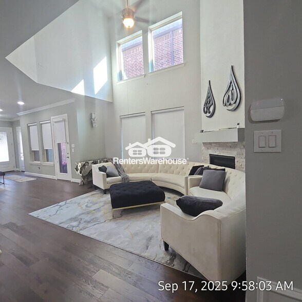 Building Photo - 7225 Collin McKinney Pky
